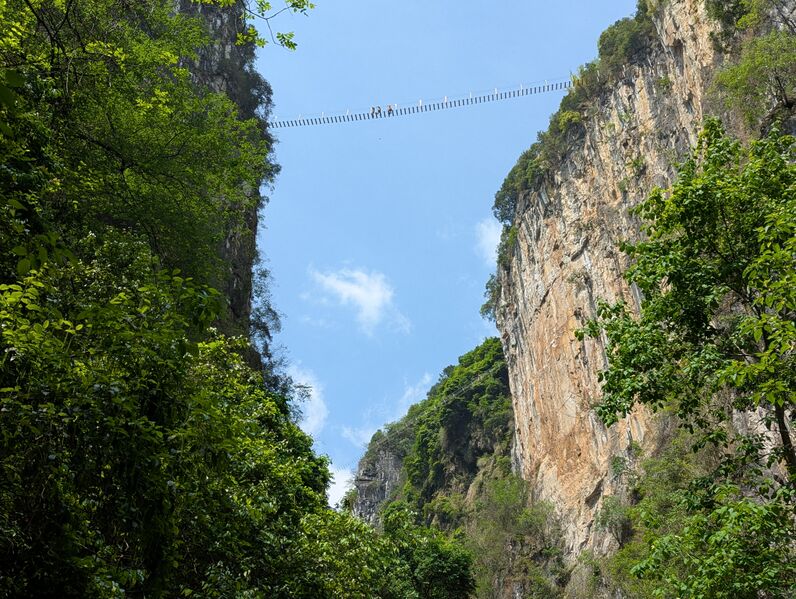 File:GaryViaFerrata80mtrHigh.jpg