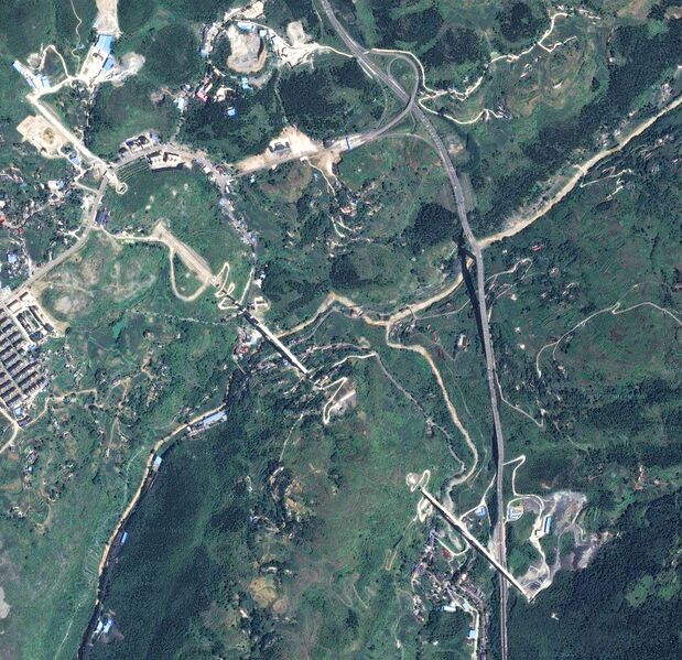 File:LianghejiangRailwayWide.jpg