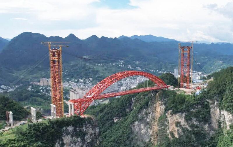 File:LoushuiheClosureTowers.jpg