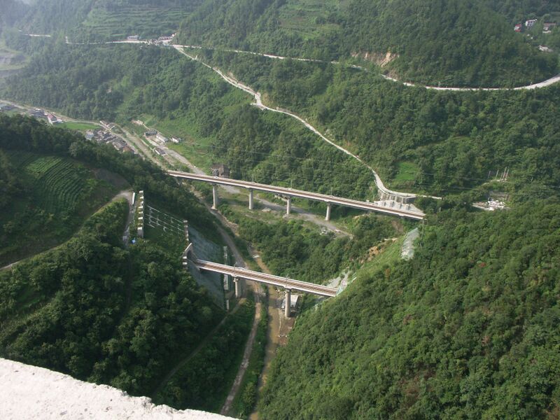 File:ShuanghekouRailwayBridges.jpg