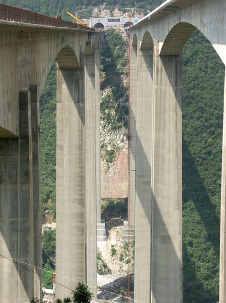 File:18MashuiheBridge.jpg