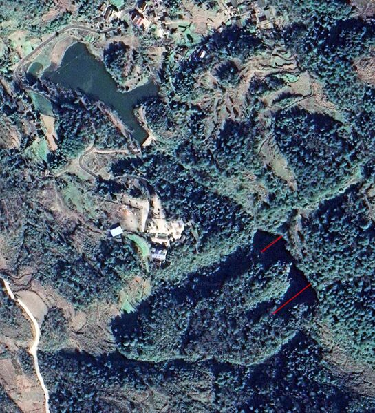 File:Hou'erSinkhole ScenicSatellite.jpg