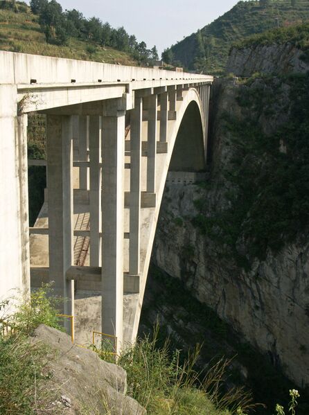 File:3GangouArch.jpg