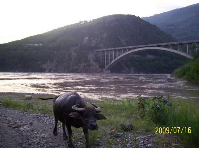 File:HulukouJinshajiangRiverView.jpg