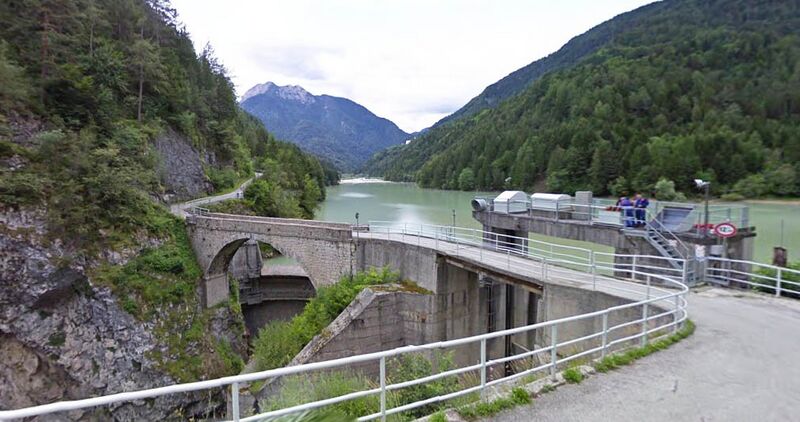 File:PorcroceArchView.jpg