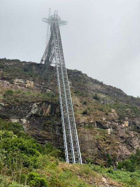 File:Rong-may-glass-bridge-2.jpg