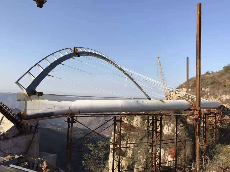 File:ZiboTanxiMountainGlassFootbridgeConst6.JPG