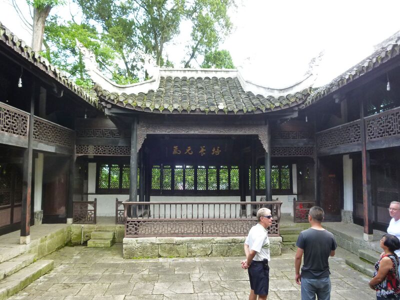 File:302ZhangxuelianBuildingByPeter.jpg