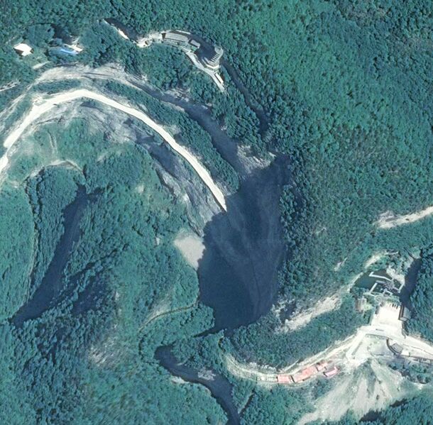 File:MianshanTempleSatellite4.jpg