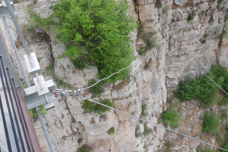 File:Yunqiushan GlassWindCliff.JPG