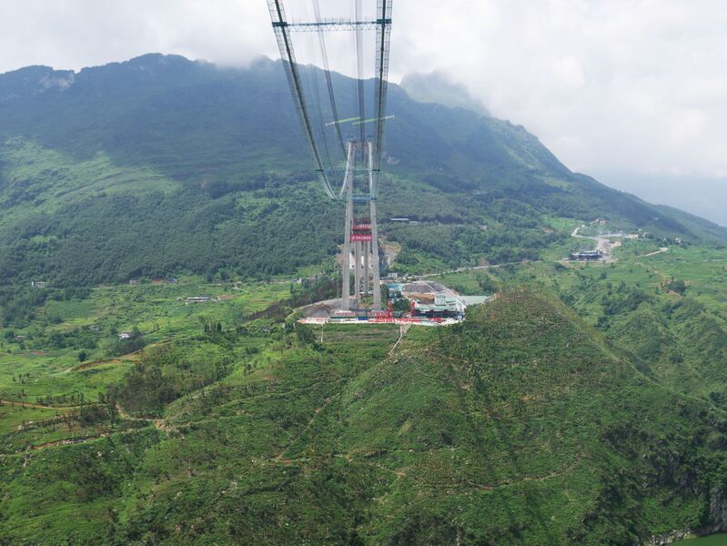 File:ZangkejiangCablesLonglens.JPG