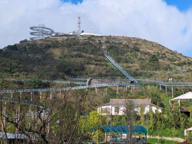 File:BailihuangCoaster2.jpg