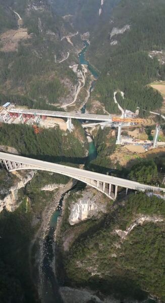 File:Fenshuihe BridgeDrone.jpg