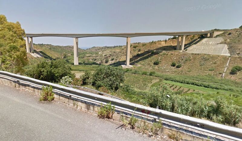 File:MadonnaDelPonte120mtrx3.jpg