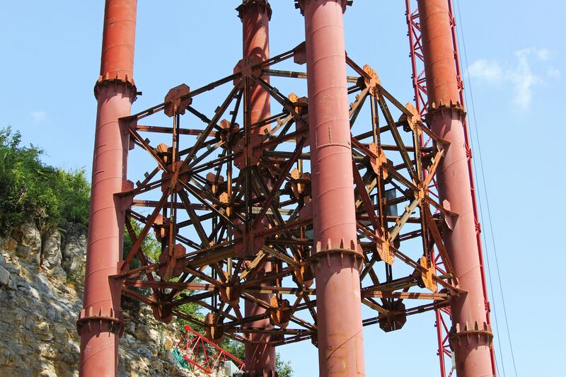 File:NajieheTowerConnectors.jpg