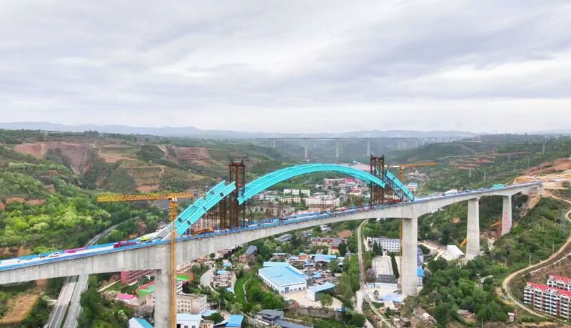 File:Wangjiahe RailwayBridgesDrone.jpg