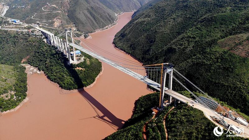 File:Honghe Bridge JianyuanDeckHigh.jpg