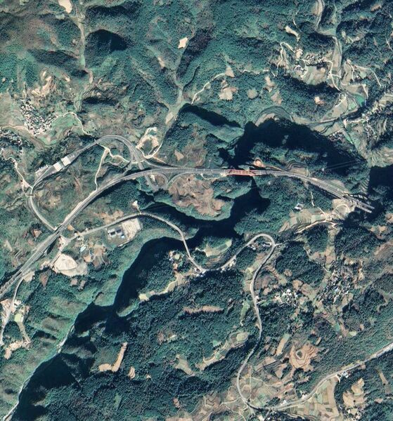File:JiangkaiBridgesMapSatelliteWide.jpg