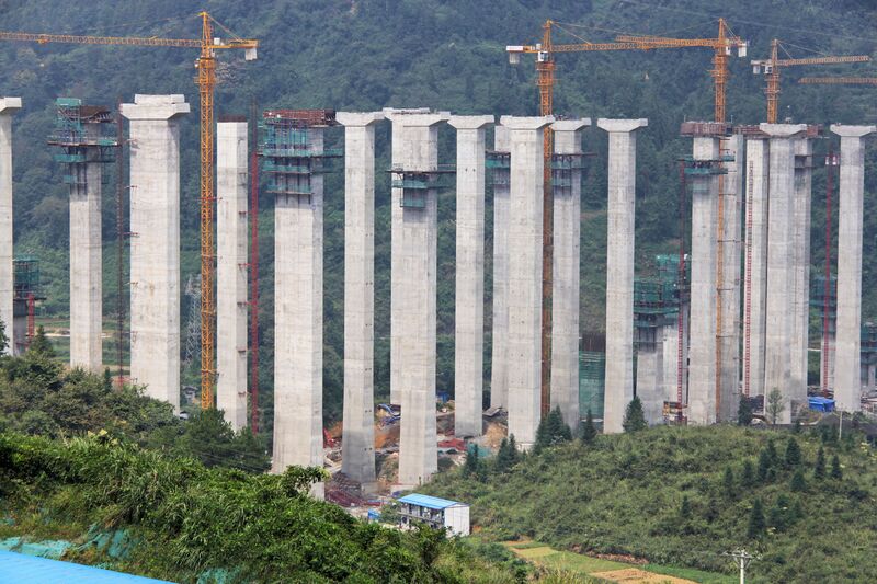 File:ShijiazhaiExitBridgePiers.jpg