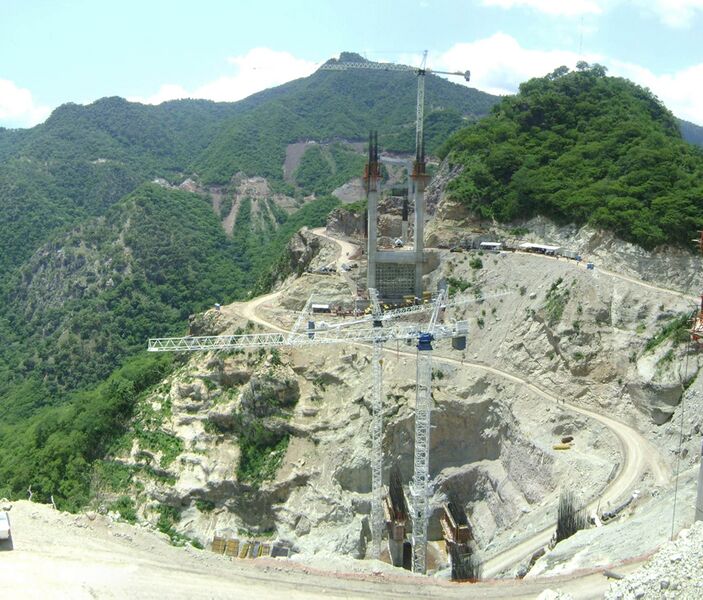 File:BaluarteBridge23.jpg