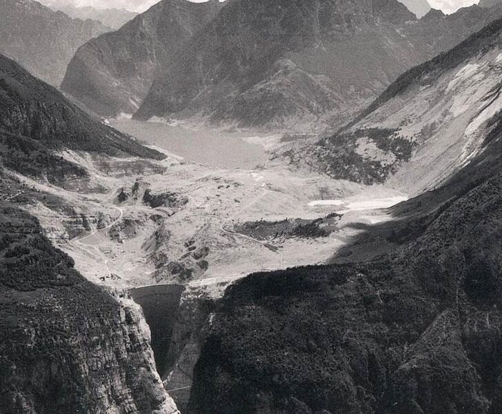 File:Disastro Vajont.jpg