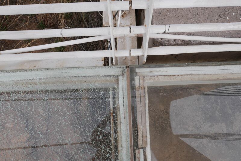 File:Taihang GlassFootbridgeBroken.JPG