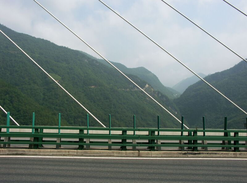 File:TieluopingCableStays2.jpg