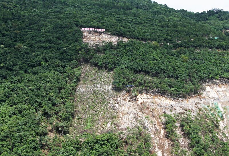 File:TuanjieSlopeWestView.JPG