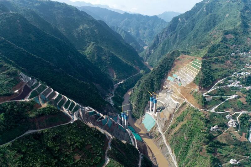 File:LuozeheHighDrone.jpg
