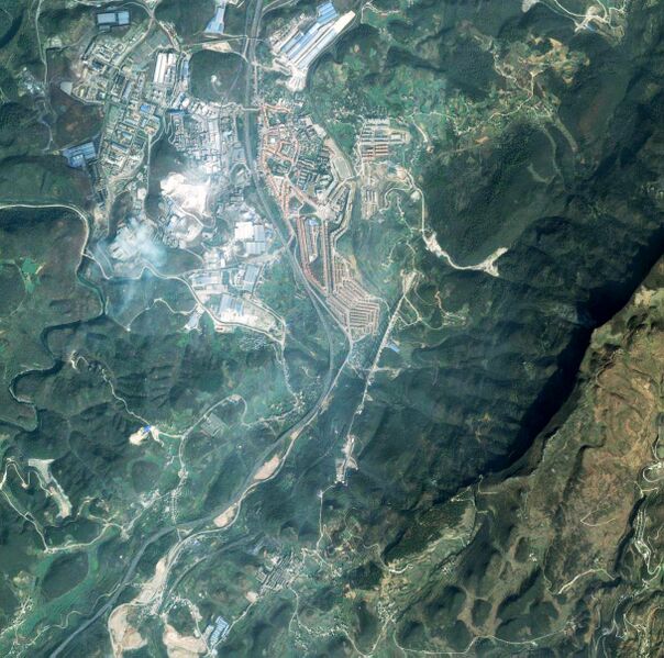 File:DagangouRailwayWideSatellite.jpg
