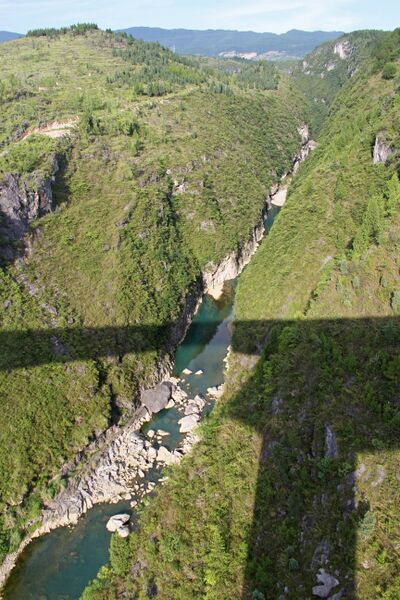 File:QingduheGorge.JPG