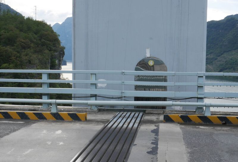 File:Qingjiang Bridge Shuibuya30.JPG