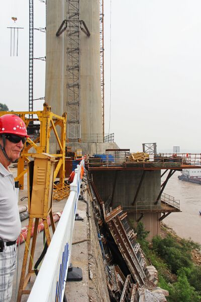 File:TaihongRiverEdge.JPG