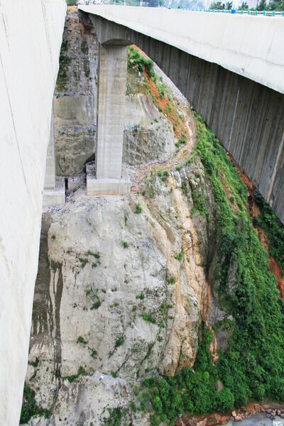 File:Yongyang&Valley.jpg