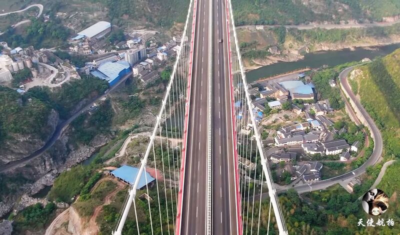 File:Chishuihe Bridge Hongjun DroneValley.jpg