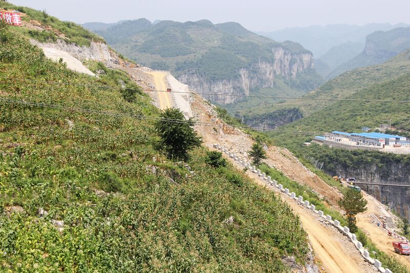 File:XixiheRailwayWestRoads.jpg