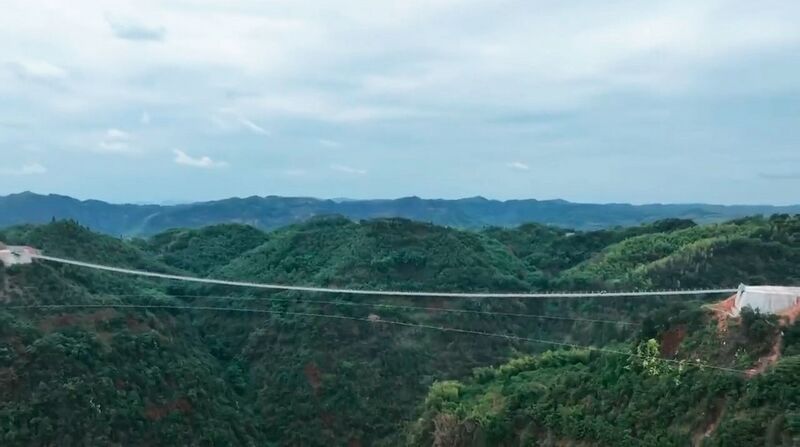 File:LongguashanFootbridgeFullSpan.jpg