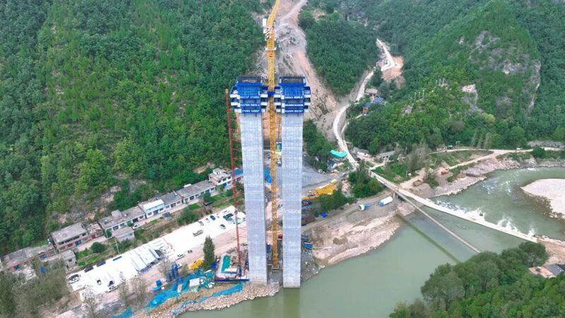 File:Luohe Bridge Liangmucun.jpg
