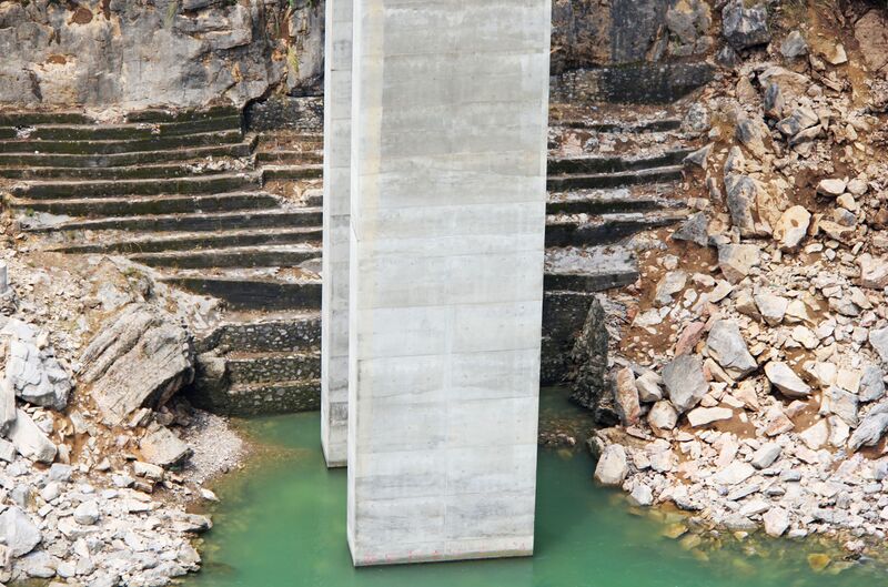 File:WujiangSilinPierBase.jpg
