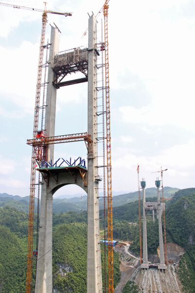File:ZhongjianheTowersView.jpg