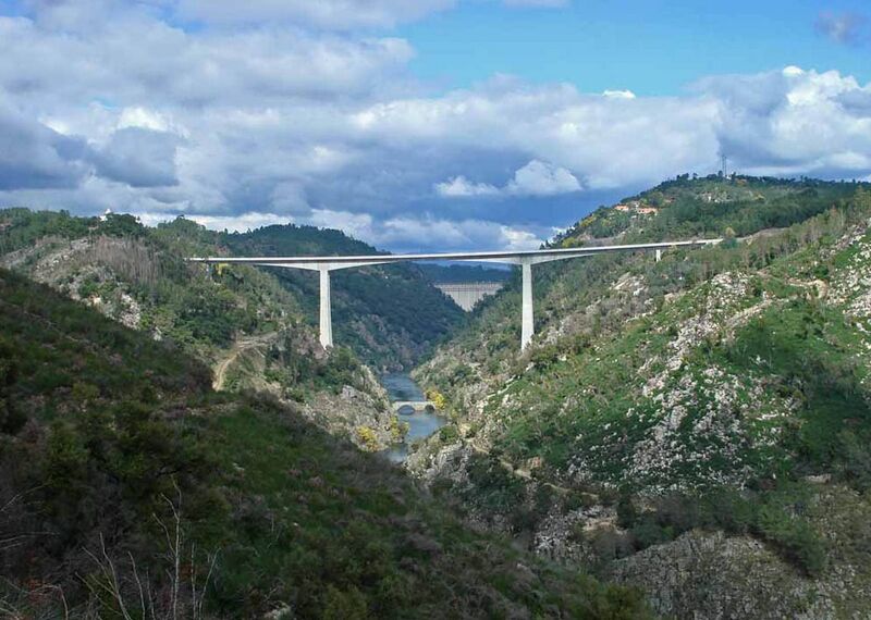 File:2ZezereMikePanoramio.jpg