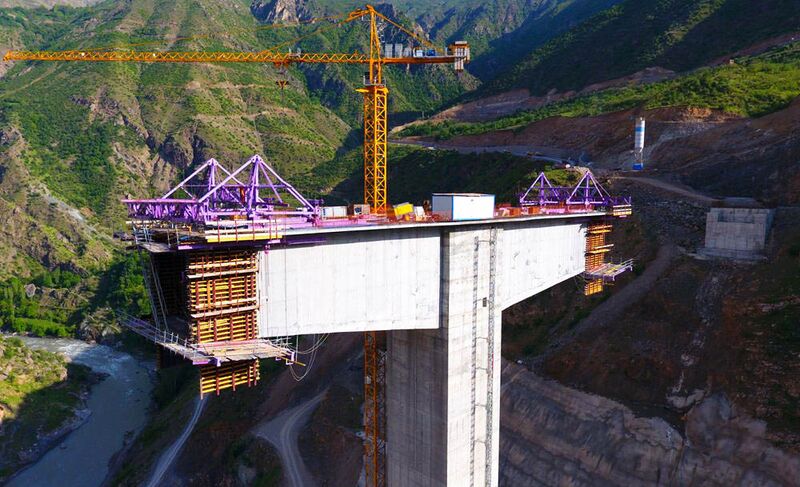 File:Botan Bridge April08.jpg