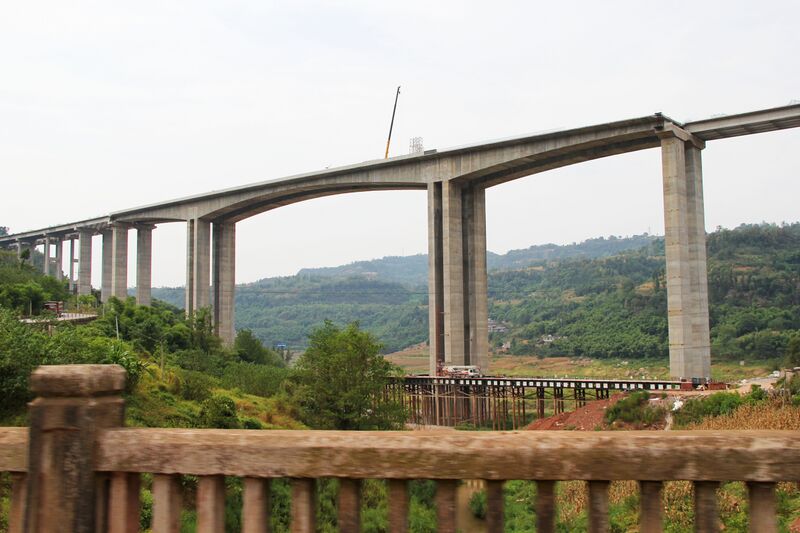 File:182FulingChongqingBeam2BridgeSide.jpg