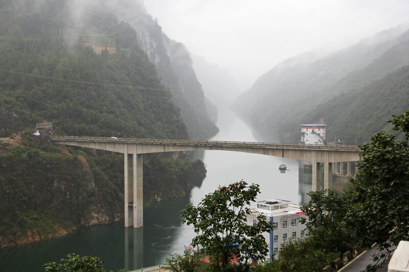 File:WujiangNanmuduOldRouteCrossing.jpg
