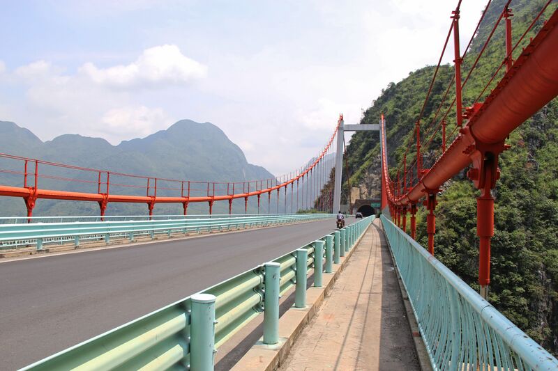 File:AzhiheWalkway2015.jpg