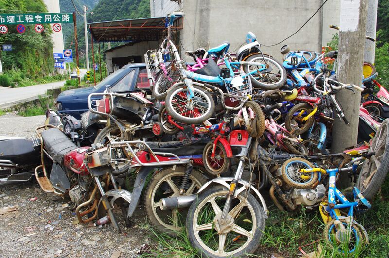 File:61LongtanheMotorcycles.jpg