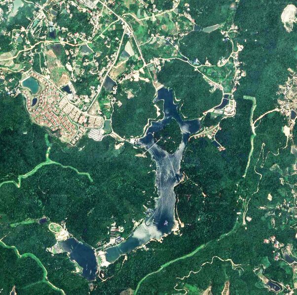 File:Shiyanhu Glass SatelliteWide.jpg
