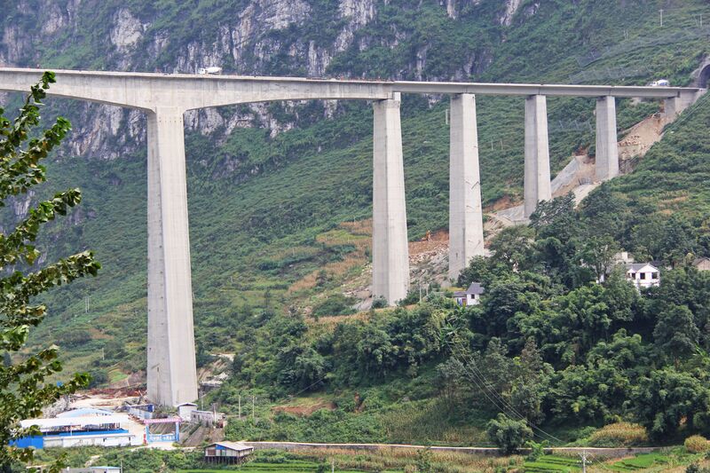 File:BalingheRailwayLonglensWest.jpg
