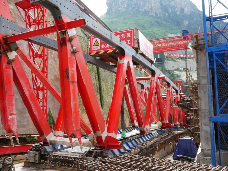 File:WumengshanTrussMountain.JPG