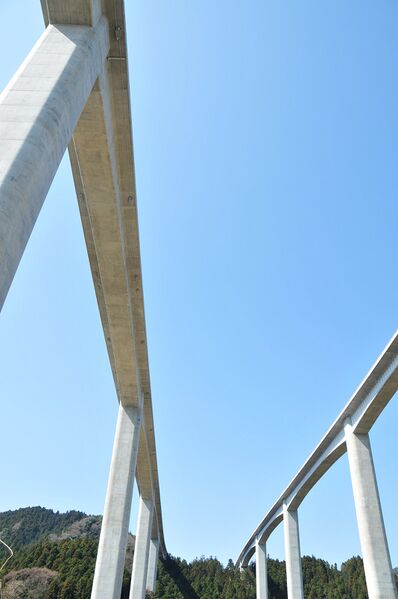 File:IkeyamaPiers2.jpg